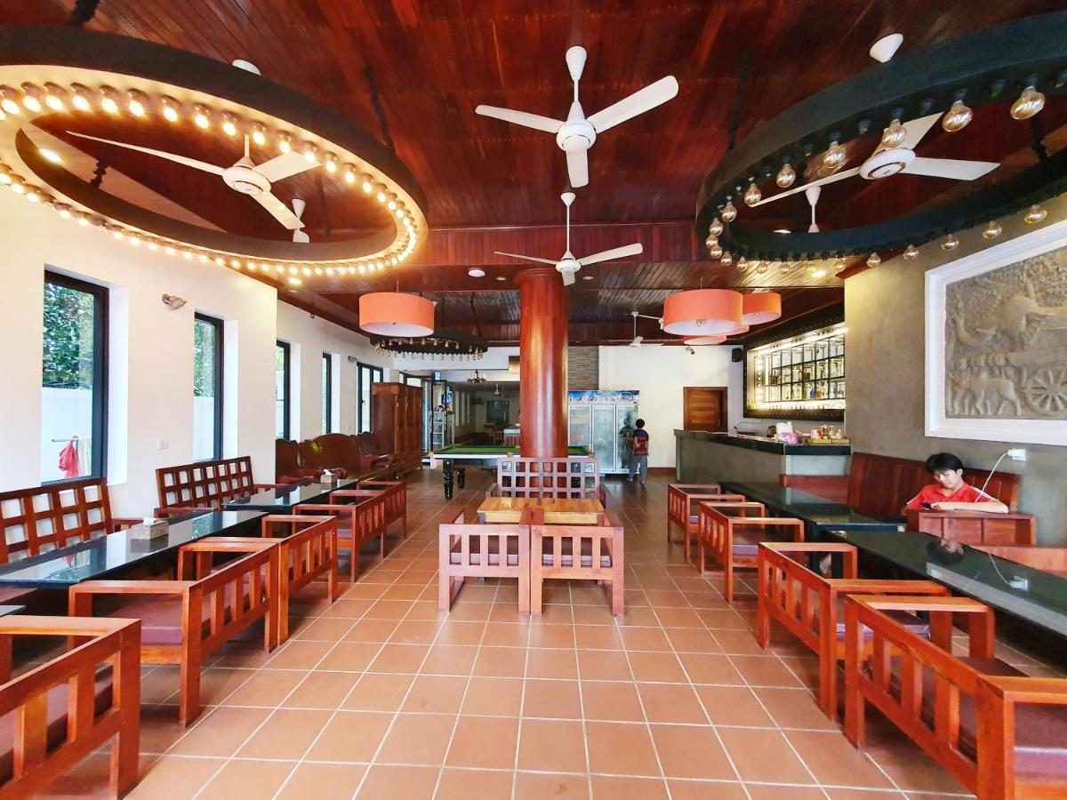 Darling Pub Hostel Сием Реап Екстериор снимка