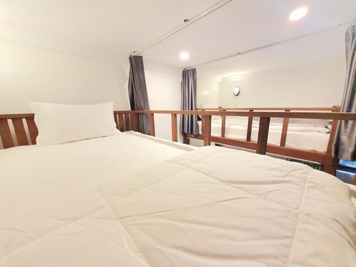 Darling Pub Hostel Сием Реап Екстериор снимка