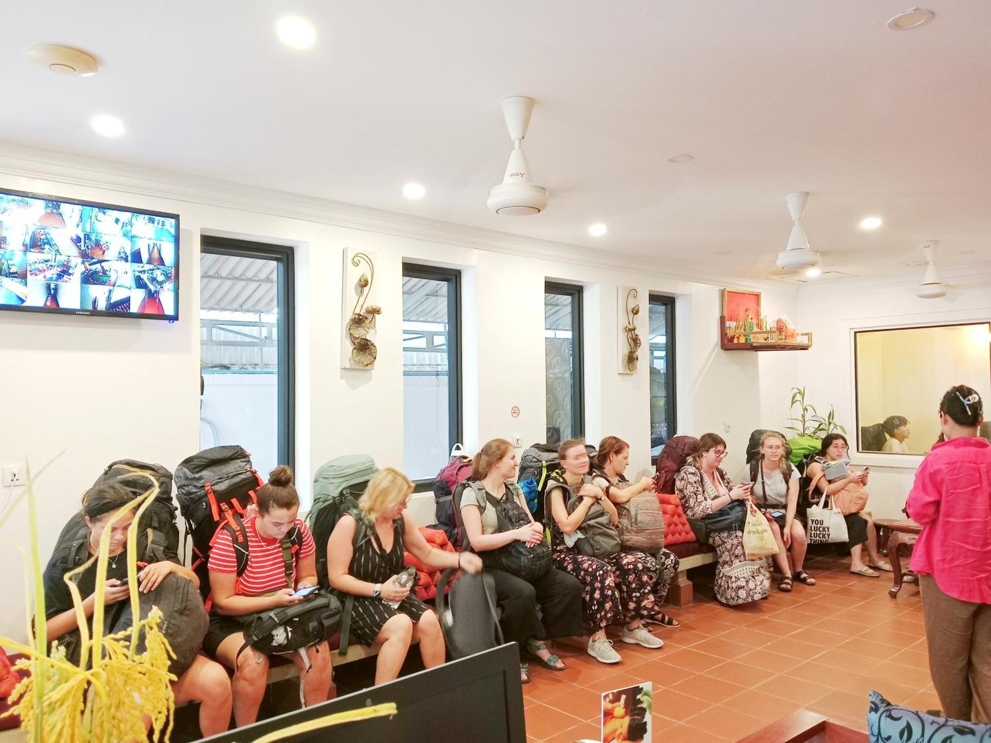 Darling Pub Hostel Сием Реап Екстериор снимка